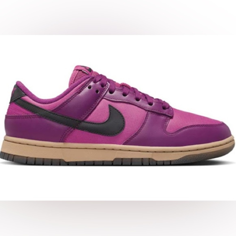 Nike Dunk Low
Viotech Hot Fuchsia (Women's)